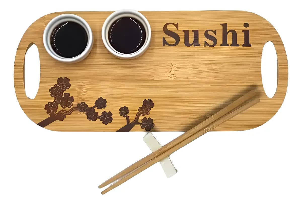 Set Tabla De Sushi + 2 Cuencos Para Salsas + Apoyo + Palitos Color Bambú Individual
